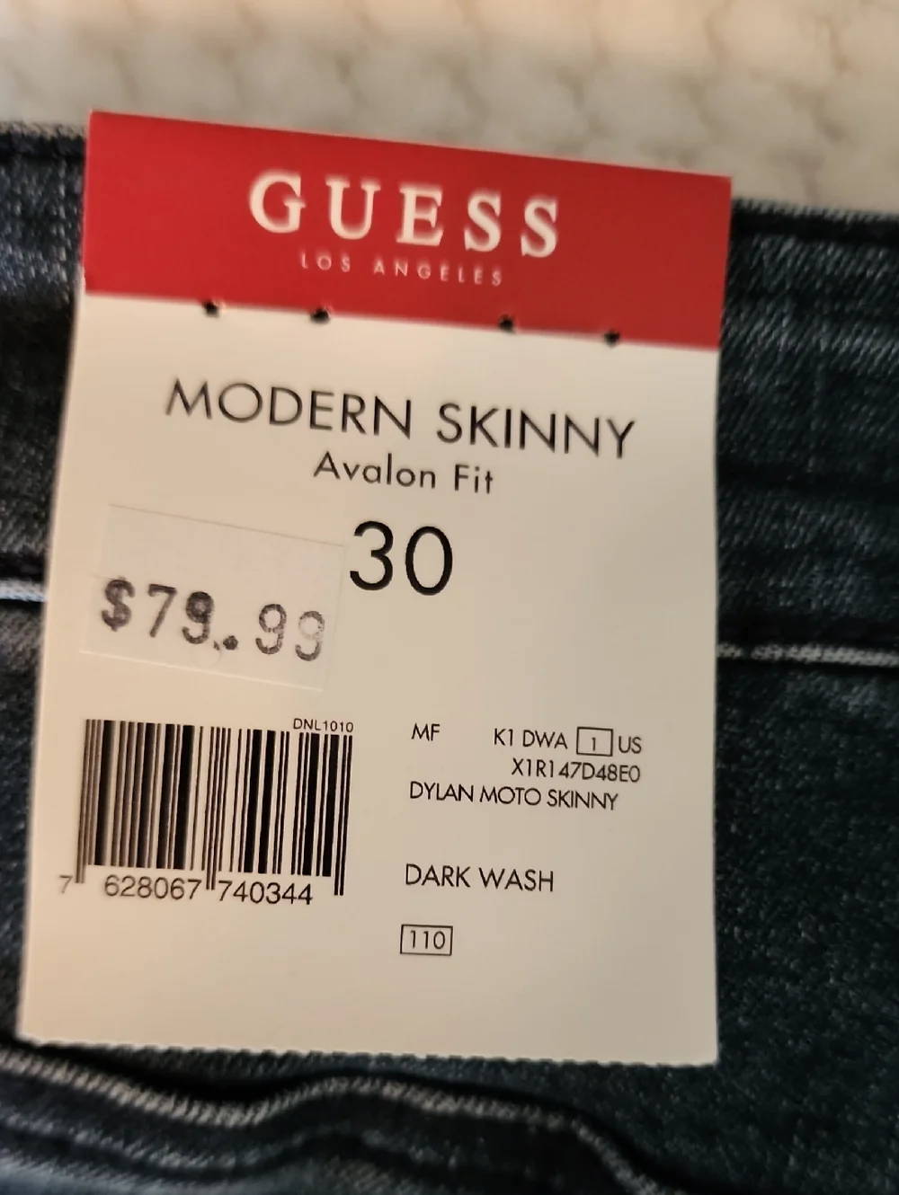 Guess Modern Skinny Avalon Fit  Dark Wash Brand New